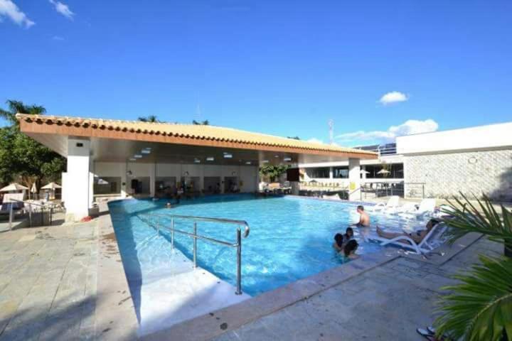 Flat Di Roma Resort Internacional Caldas Novas Exterior photo